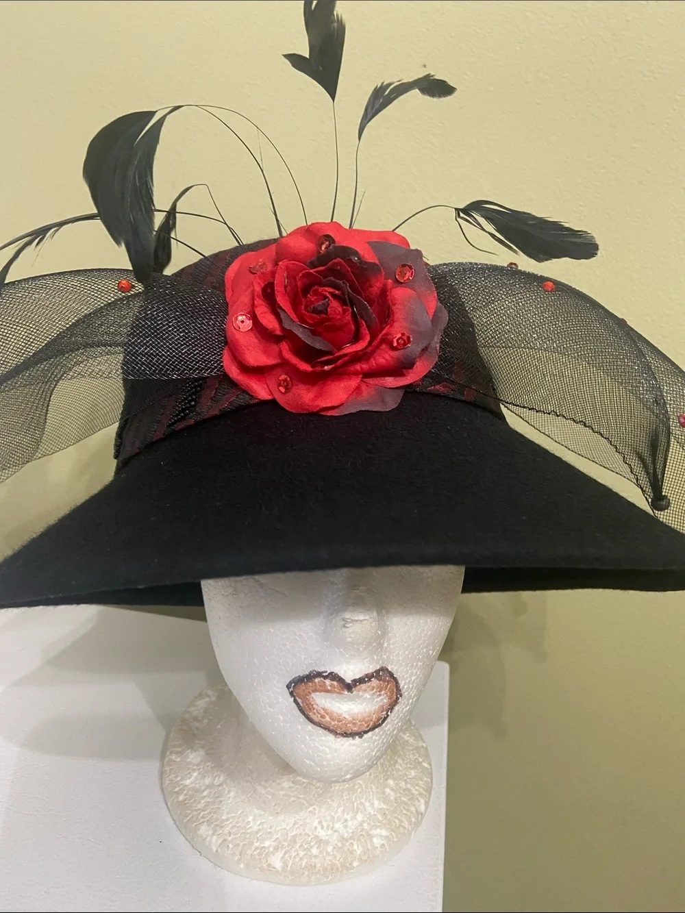 Fancy Dress Hat / Church Hat by Donna Vinci